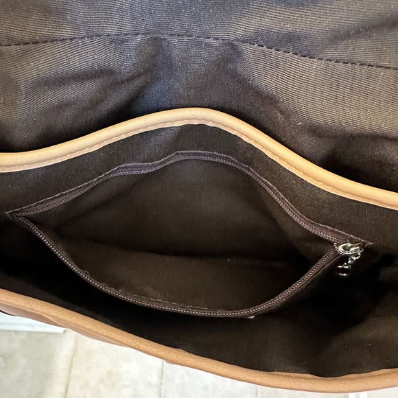 Authentic Coach Purse - Picture 12 of 17